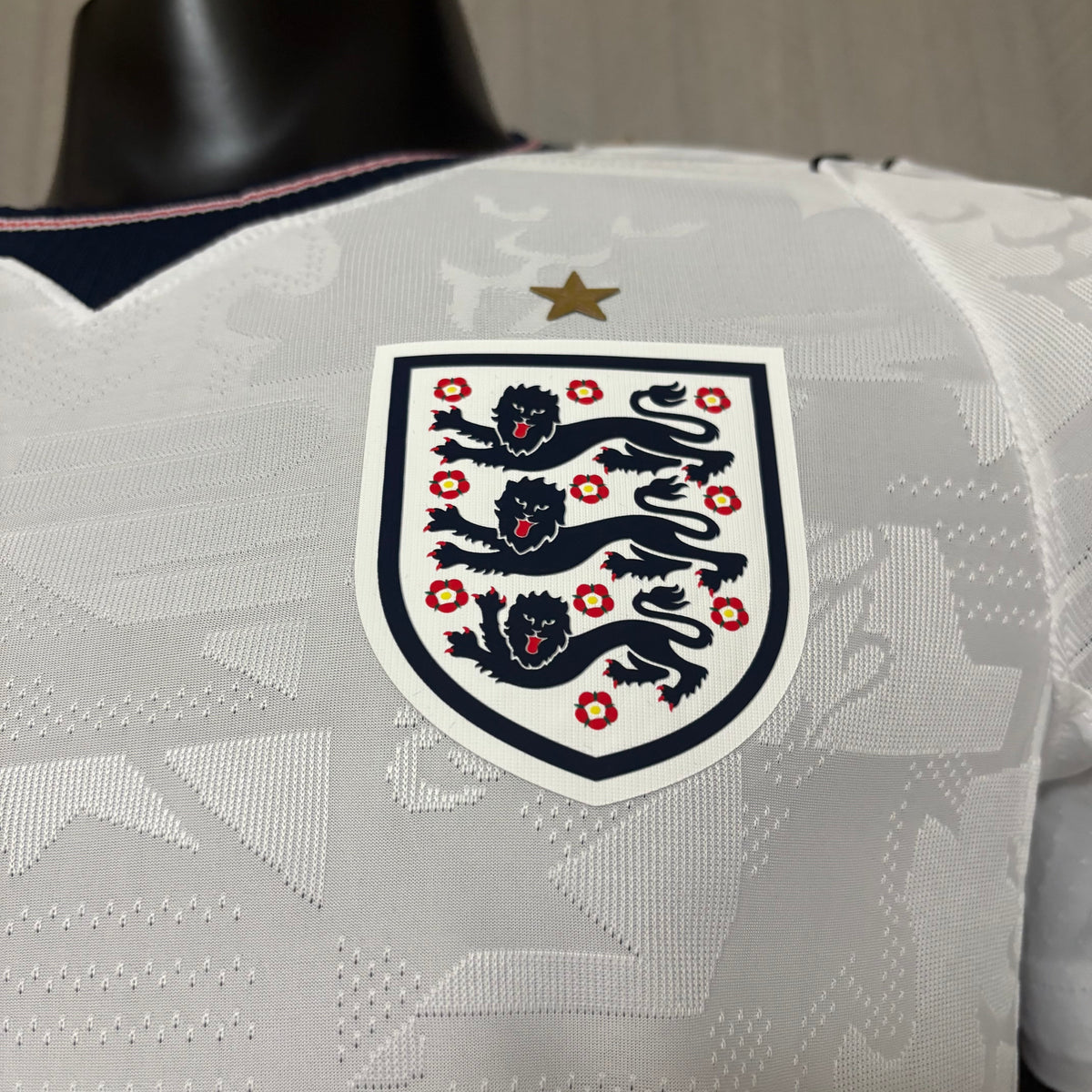 Camisa Inglaterra Home / Player - 26/27